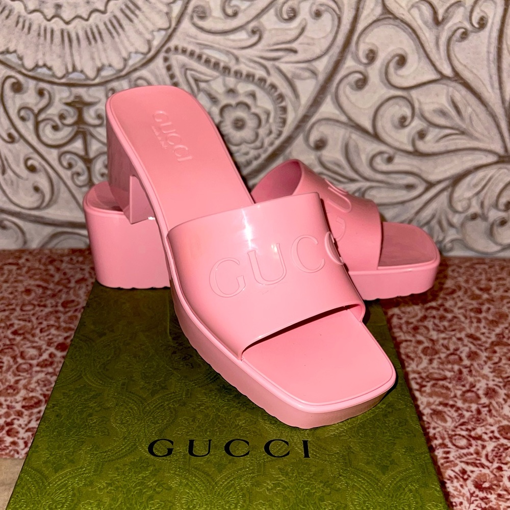 Gucci Rubber Rose Sandals